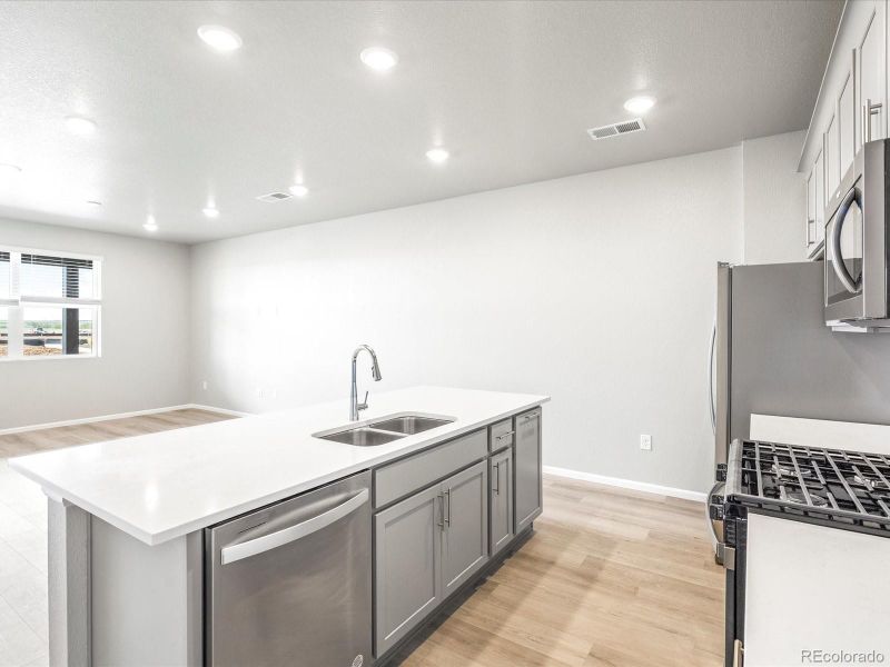 5074 S Robb St, Littleton, CO 80127