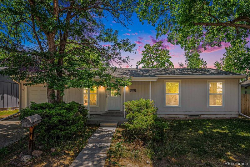 1740 Lyonesse St, Lafayette, CO 80026