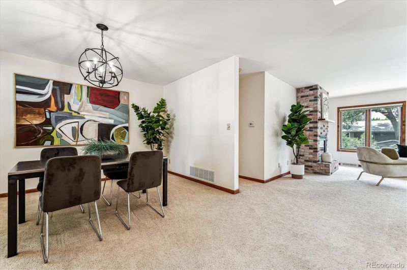 1477 S Ward St, Lakewood, CO 80228