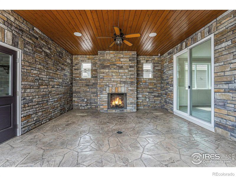 19236 W 87th Ln, Arvada, CO 80007