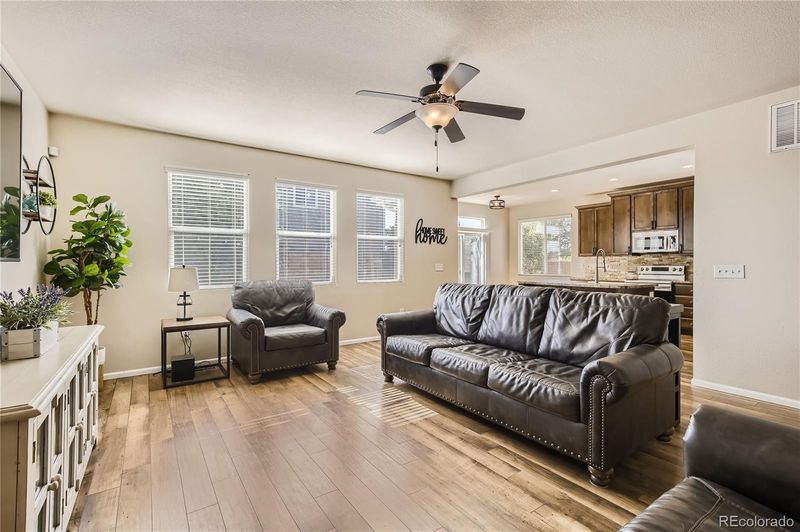 330 W Garfield St, Dacono, CO 80514