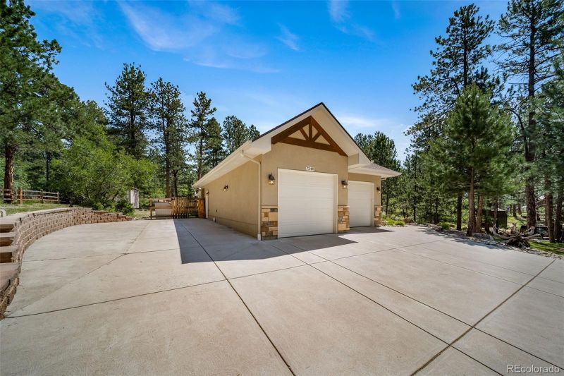 7248 Marshall Rd, Larkspur, CO 80118