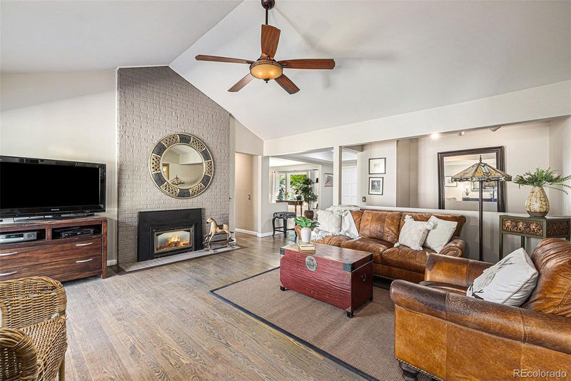 3155 S Akron St, Denver, CO 80231