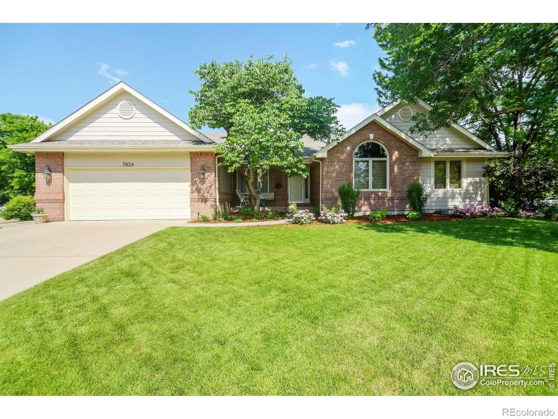 7824 Hathaway Ln, Fort Collins, CO 80528