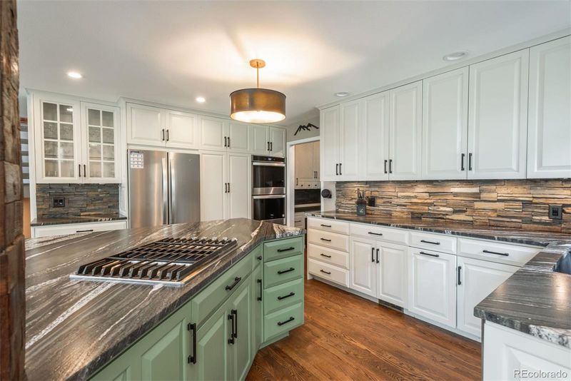 23805 Currant Dr, Golden, CO 80401