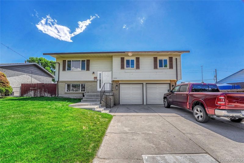 10810 Acoma St, Northglenn, CO 80234
