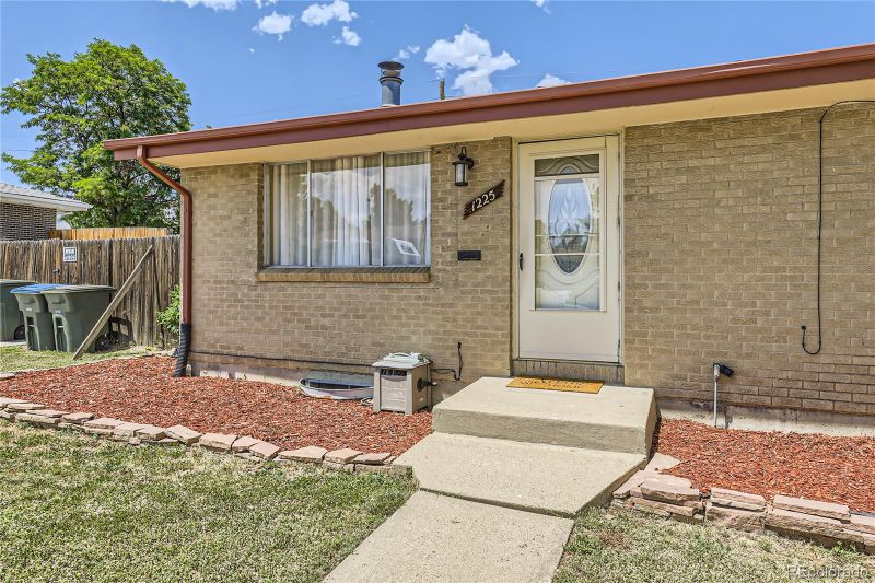 1225 Spangler Dr, Northglenn, CO 80260