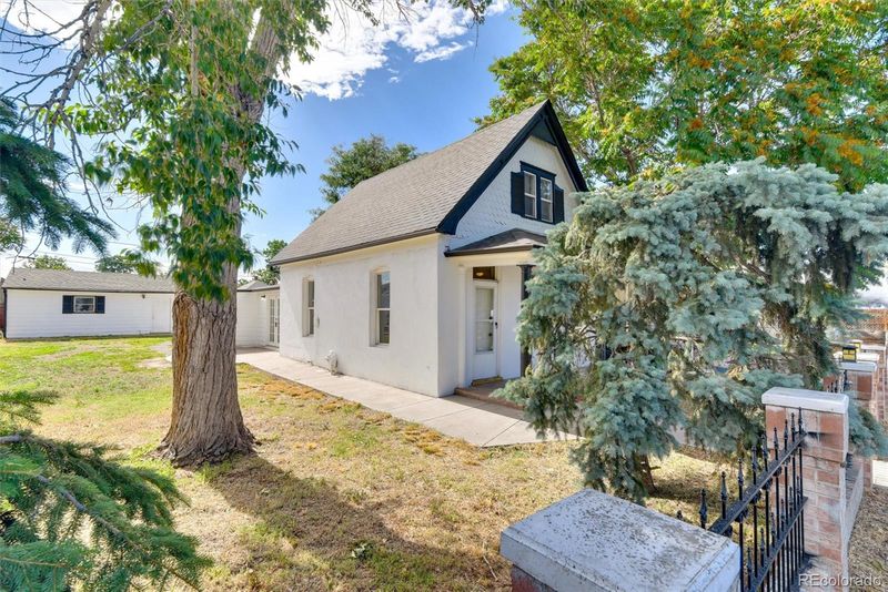 4457 N Logan St, Denver, CO 80216