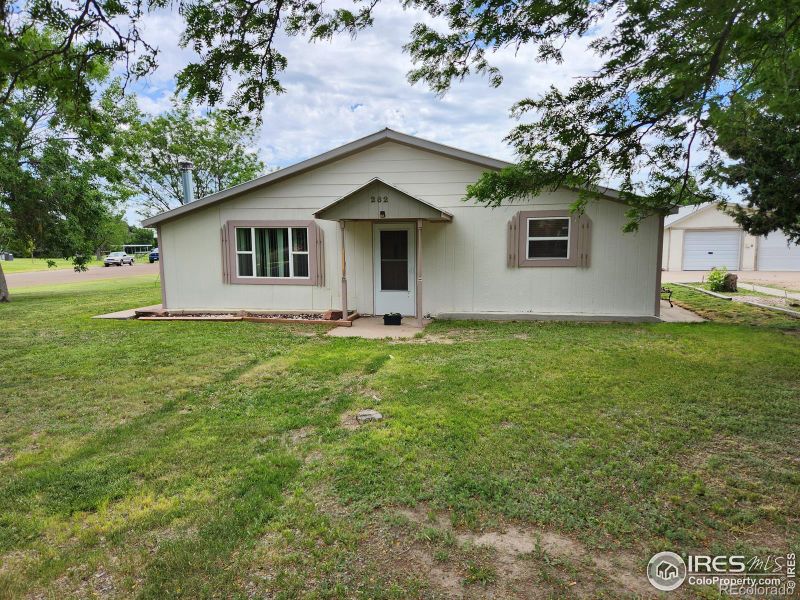 282 Elm Ave, Akron, CO 80720