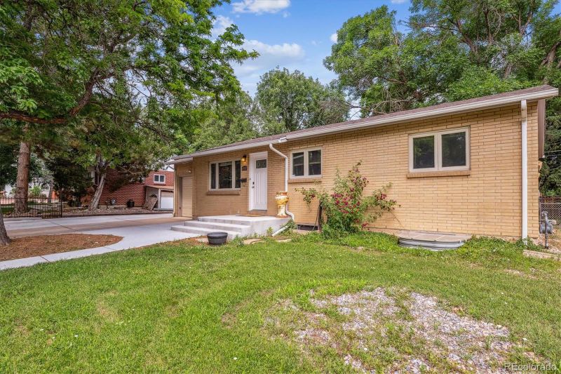 6580 Miller St, Arvada, CO 80004