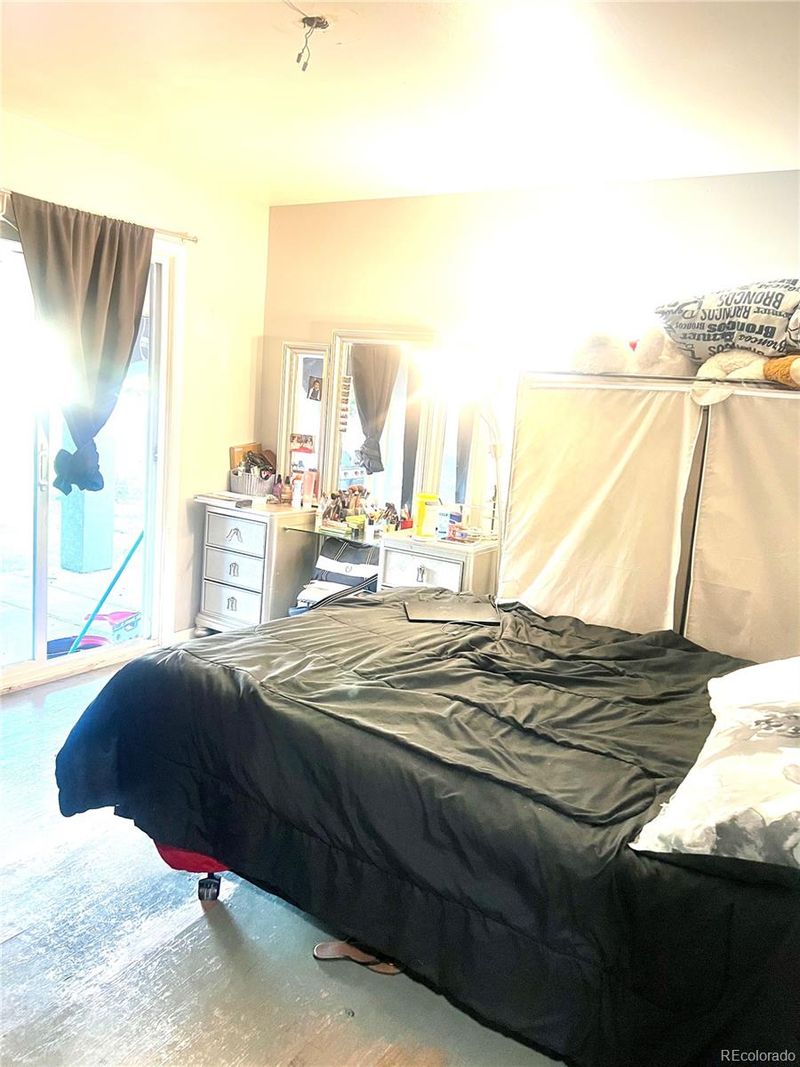 1194 S Zuni St, Denver, CO 80223