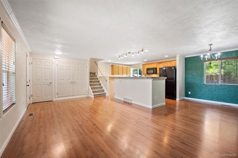 1597 S Granby St, Aurora, CO 80012