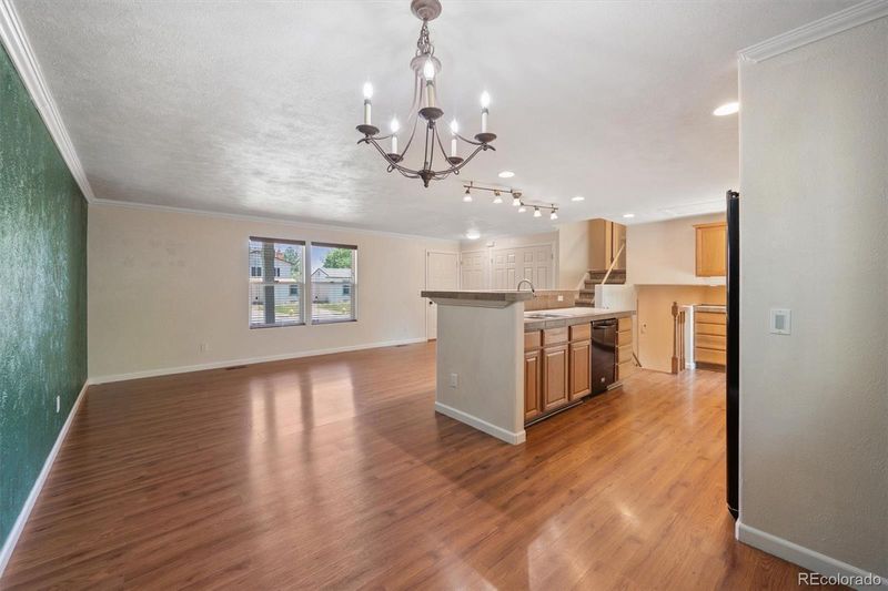1597 S Granby St, Aurora, CO 80012