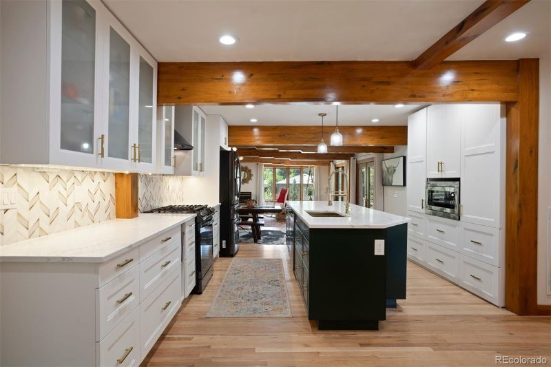 6072 S Columbine Way, Centennial, CO 80121
