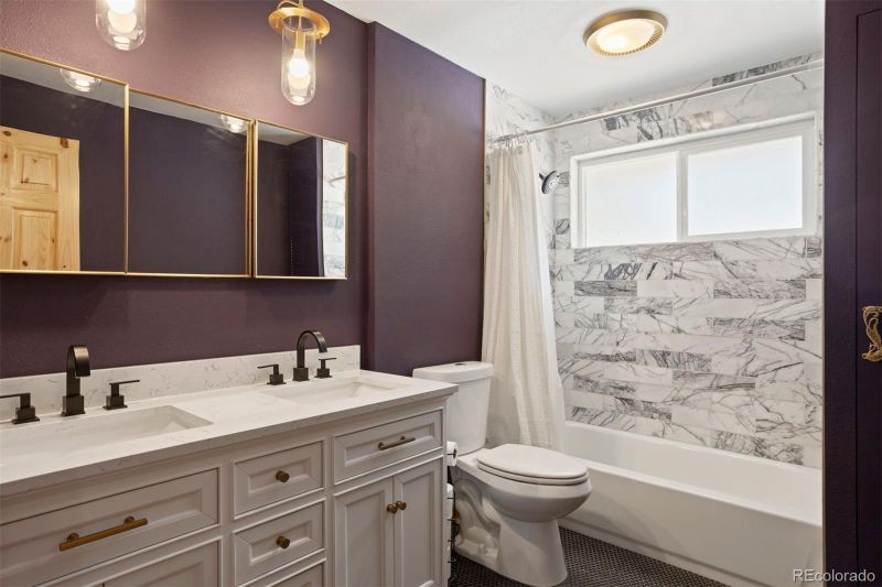 6072 S Columbine Way, Centennial, CO 80121