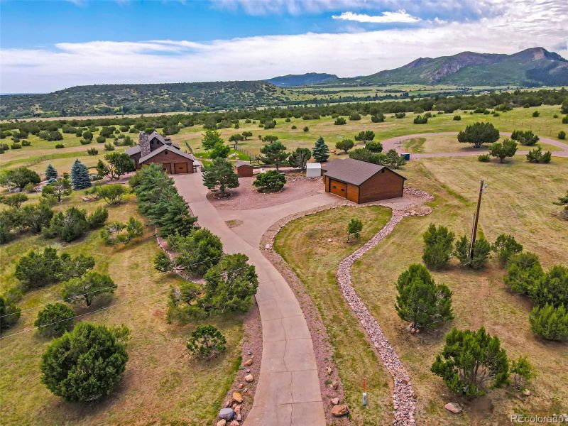 620 Crestview Dr, Florence, CO 81226
