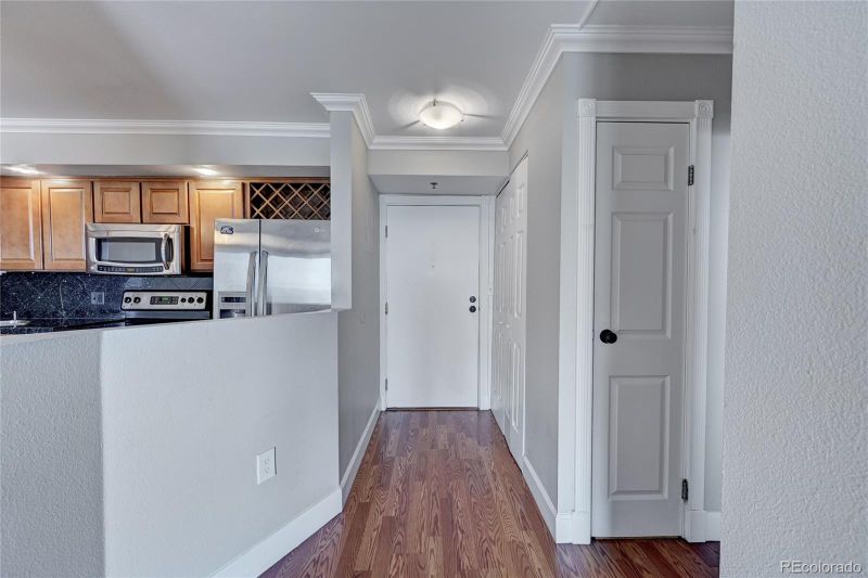 601 W 11th Ave #1007, Denver, CO 80204