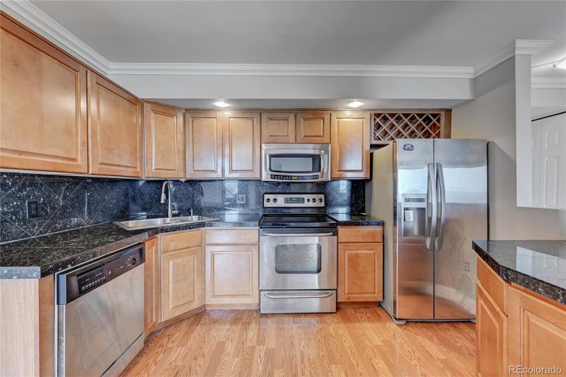 601 W 11th Ave #1007, Denver, CO 80204