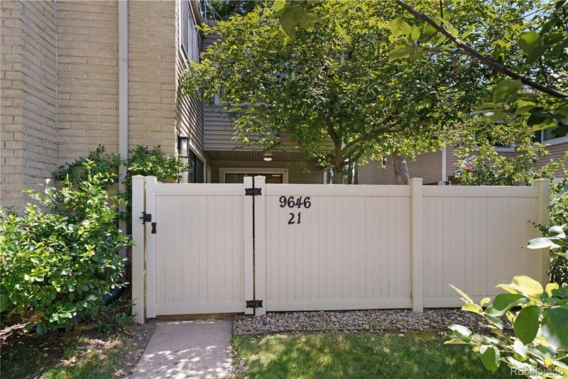9646 E Kansas Cir #21, Denver, CO 80247