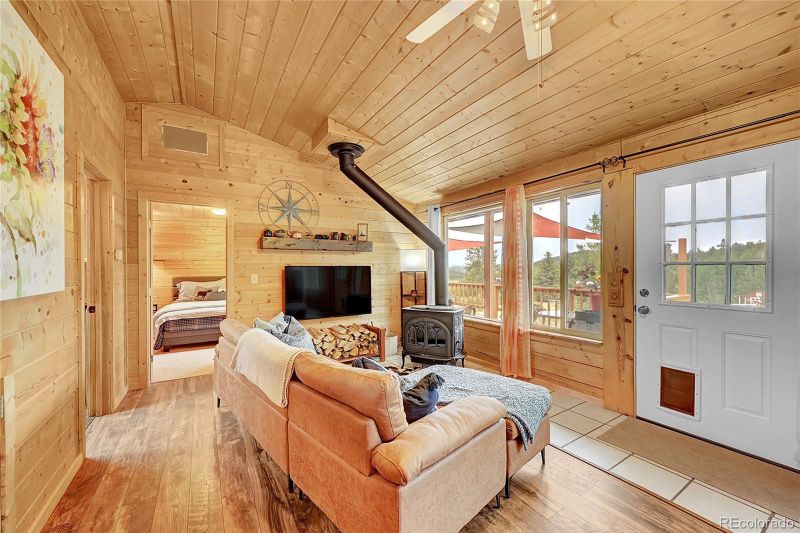 174 Saddlestring Rd, Bailey, CO 80421