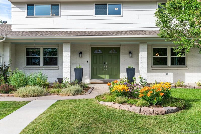 8204 S Jackson St, Centennial, CO 80122
