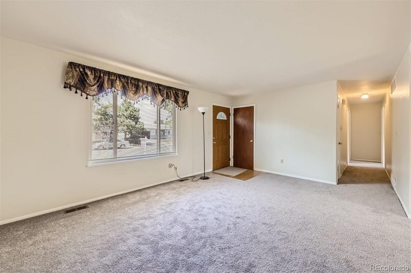 15440 E Cornell Ave, Aurora, CO 80013