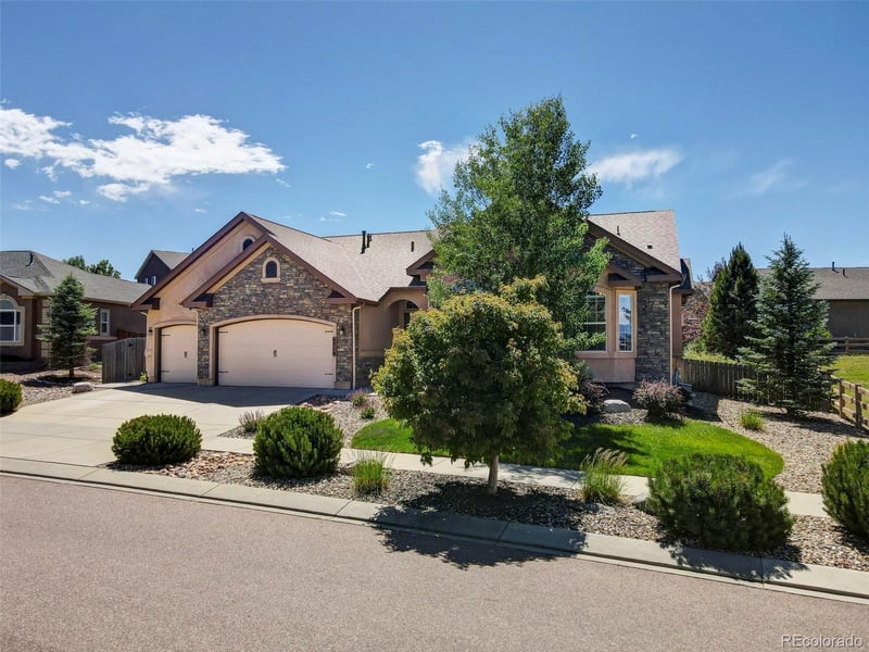 6719 Mustang Rim Dr, Colorado Springs, CO 80923