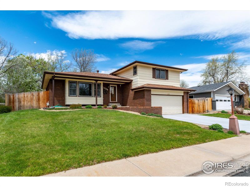 1308 Horizon Ln, Longmont, CO 80501