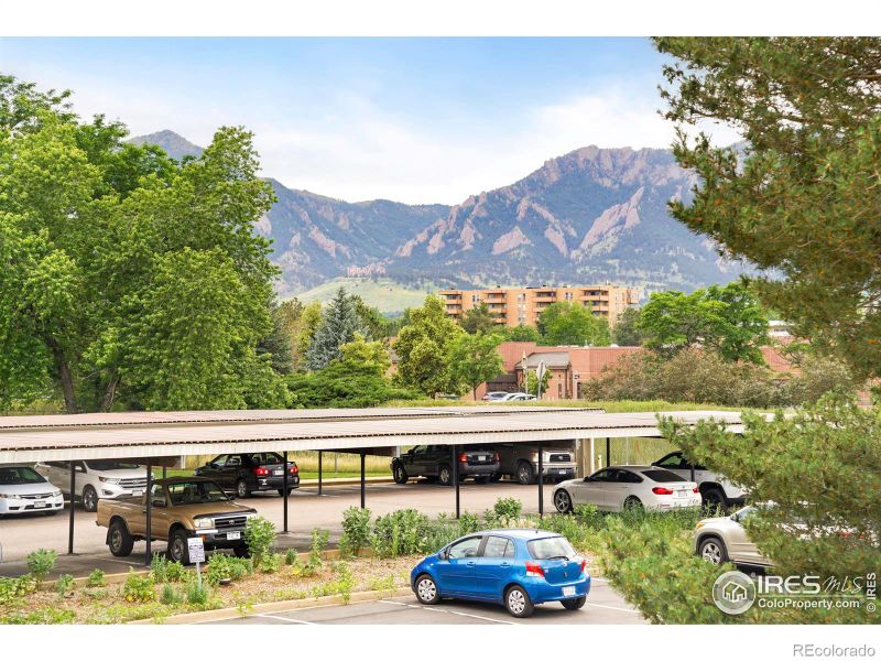 645 Manhattan Pl #206, Boulder, CO 80303