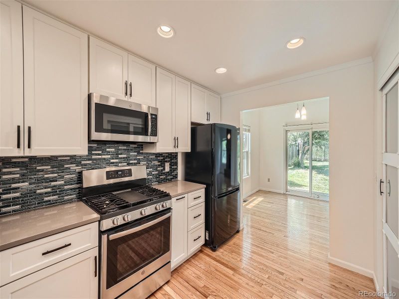 965 Zinnia St, Golden, CO 80401