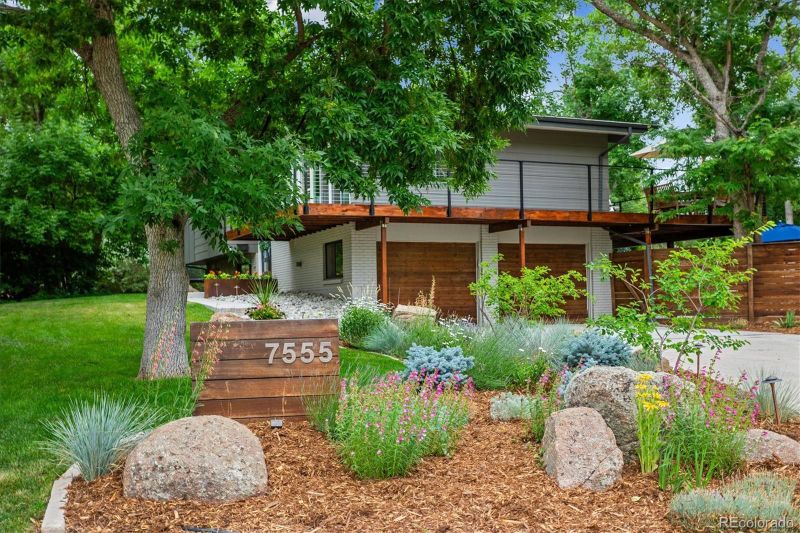 7555 S Sheridan Ct, Littleton, CO 80128