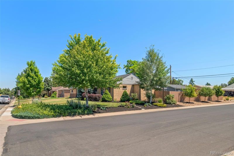 3000 Newport St, Denver, CO 80207