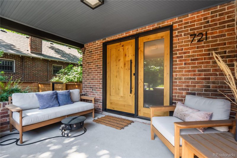 721 S Corona St, Denver, CO 80209