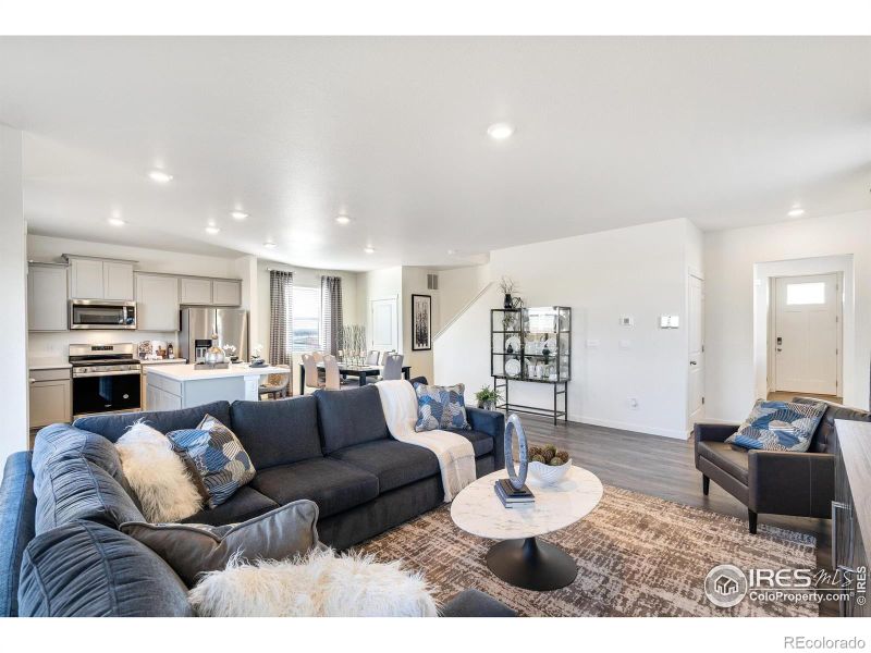 819 Crest St, Lochbuie, CO 80603