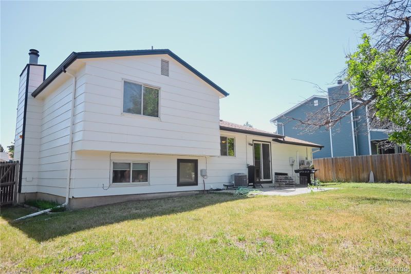 9251 Garrison St, Broomfield, CO 80021