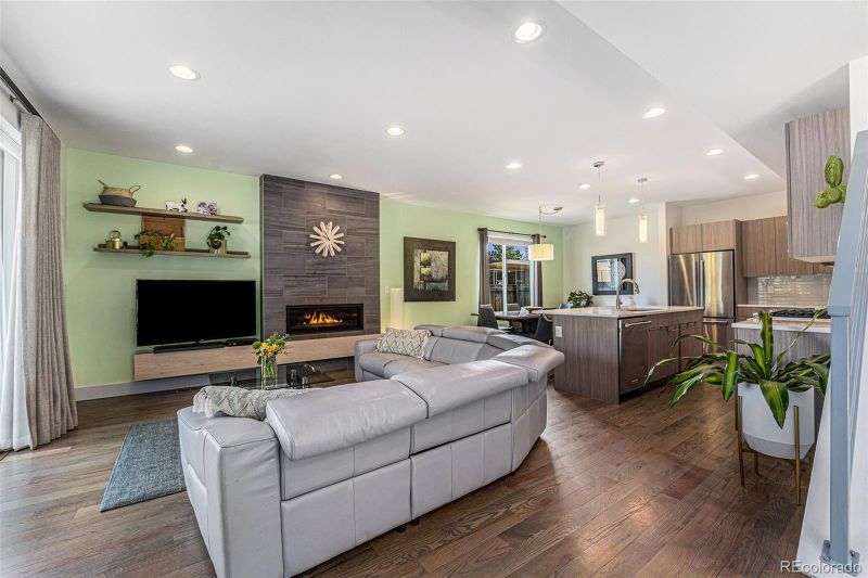 848 Fairfax St, Denver, CO 80220