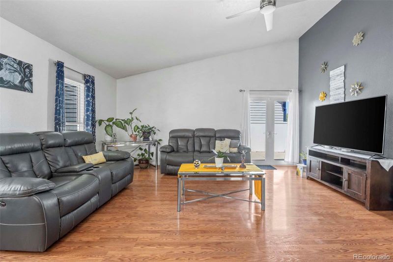 2962 S Halifax St, Aurora, CO 80013