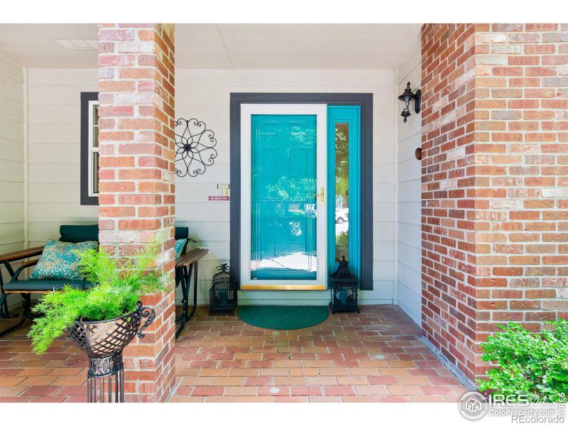 519 Saint Michaels Dr, Fort Collins, CO 80525