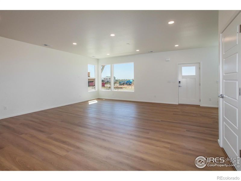 6104 Dutch Dr, Timnath, CO 80547