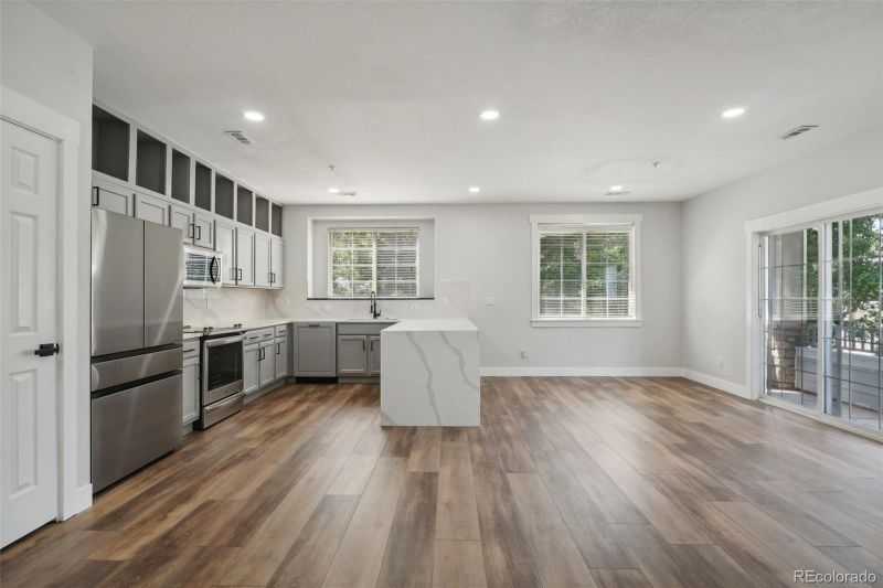 5255 Memphis St #1120, Denver, CO 80239