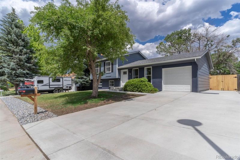 1768 Cedar St, Broomfield, CO 80020