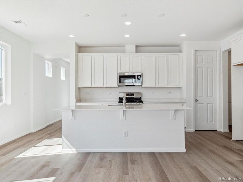 6686 N Nepal St, Aurora, CO 80019