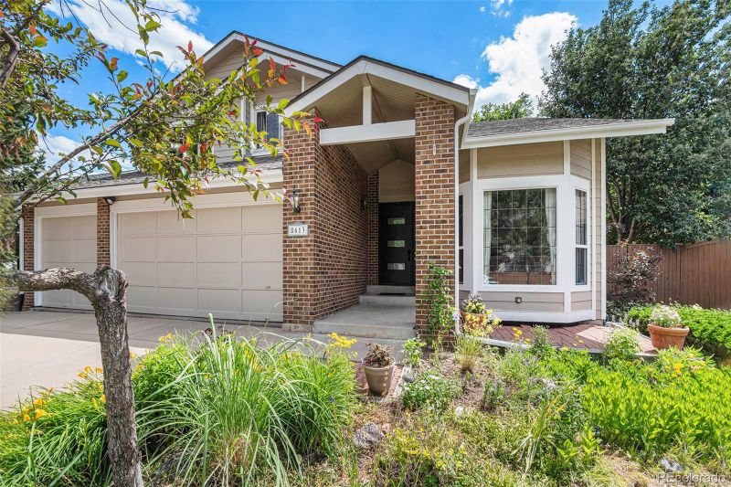 8613 Maplewood Dr, Highlands Ranch, CO 80126