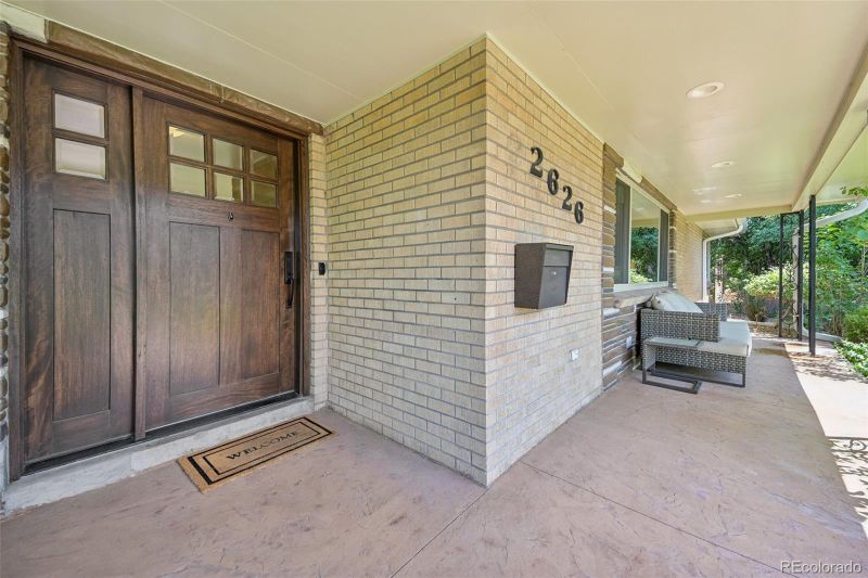 2626 Monaco Pw, Denver, CO 80207