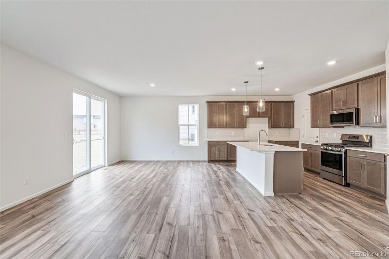 9350 Bahama Ct, Commerce City, CO 80022