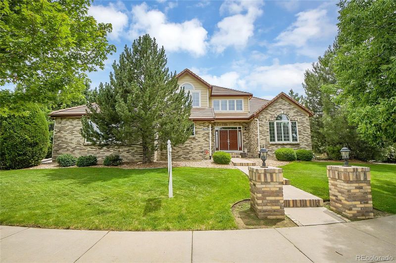 16438 E Lake Dr, Aurora, CO 80016
