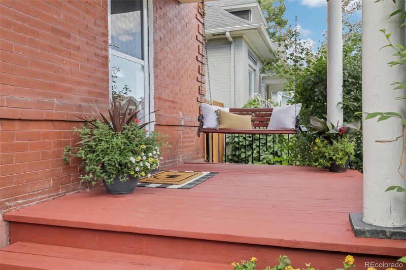 673 S Lincoln St, Denver, CO 80209