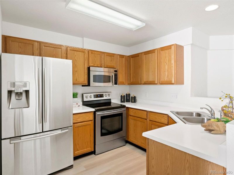 19112 E Wyoming Pl #107, Aurora, CO 80017