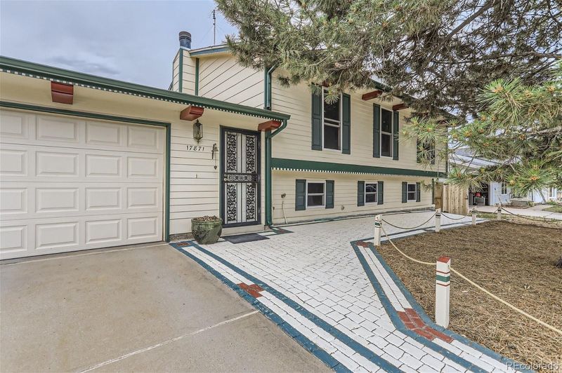 17871 E Iowa Ave, Aurora, CO 80017