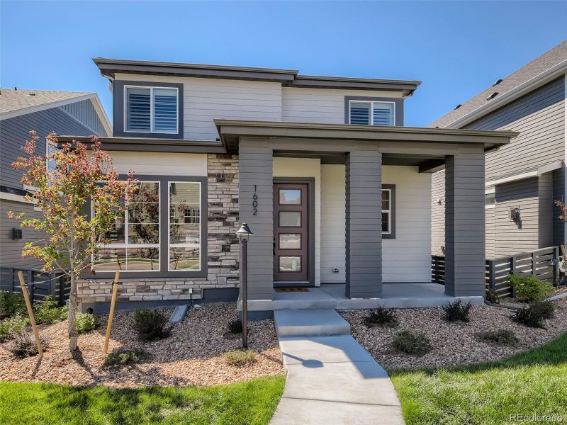1602 Stablecross Dr, Castle Pines, CO 80108